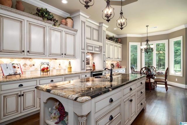 6300 POCAHONTAS ROAD, Bessemer, AL 35022