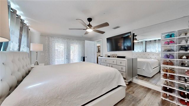 6947 114TH STREET, Seminole, FL 33772