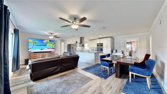 6947 114TH STREET, Seminole, FL 33772