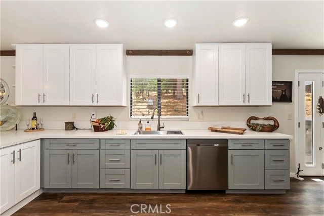 120 Pine Ridge Road, Crestline, CA 92325