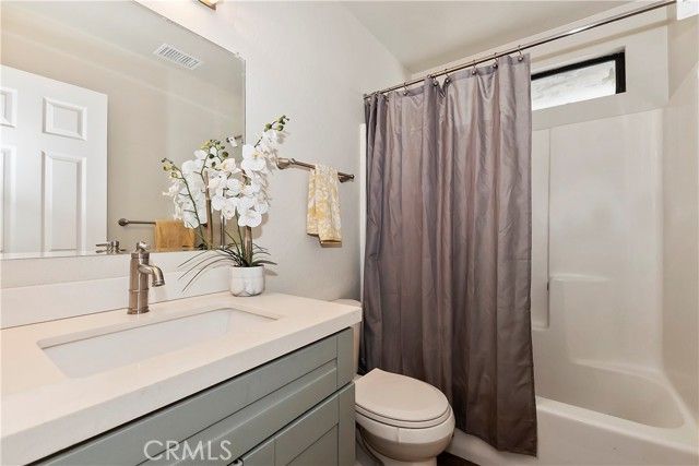 120 Pine Ridge Road, Crestline, CA 92325