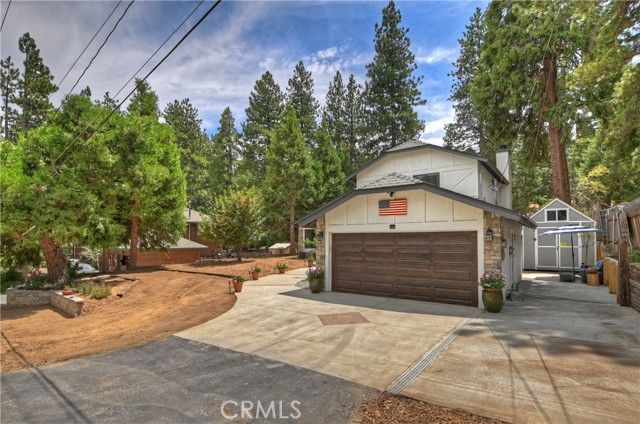 120 Pine Ridge Road, Crestline, CA 92325