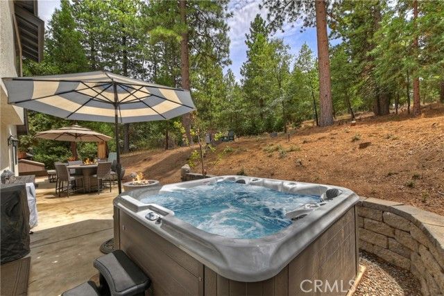 120 Pine Ridge Road, Crestline, CA 92325