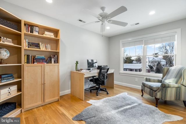 3101 N TORONTO ST, Arlington, VA 22213