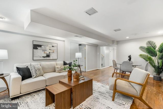 3101 N TORONTO ST, Arlington, VA 22213