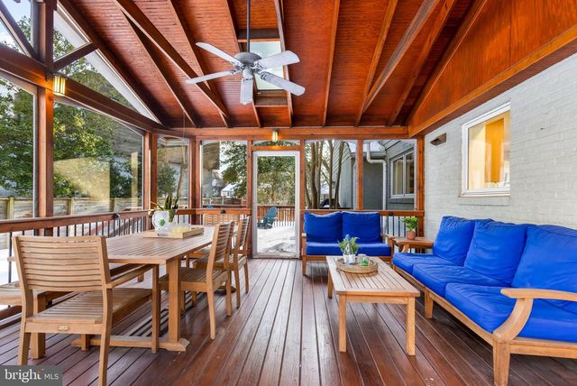 3101 N TORONTO ST, Arlington, VA 22213