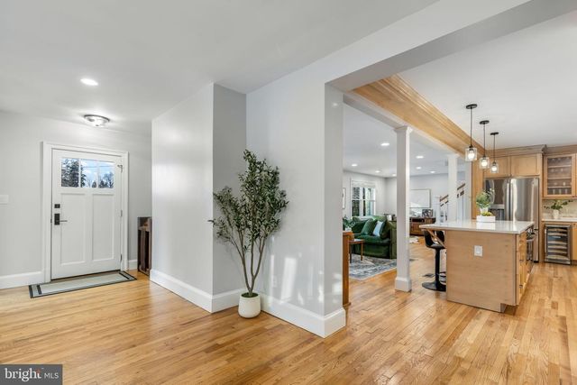 3101 N TORONTO ST, Arlington, VA 22213