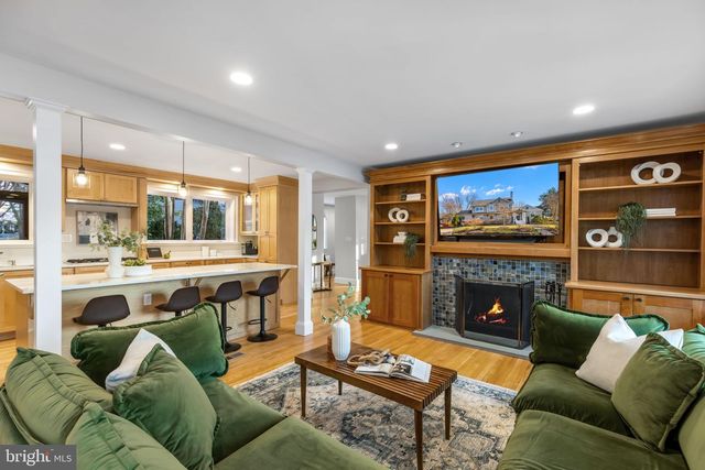 3101 N TORONTO ST, Arlington, VA 22213