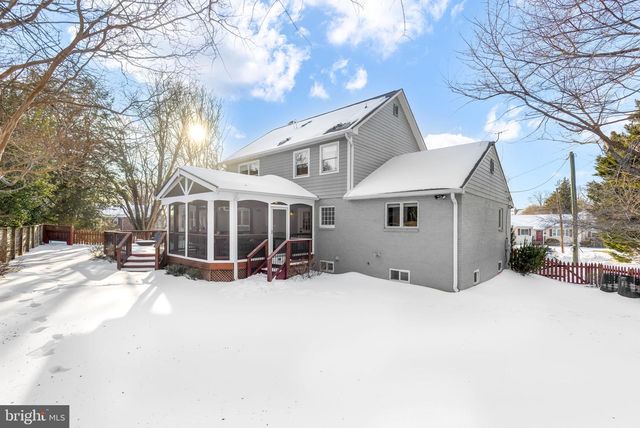 3101 N TORONTO ST, Arlington, VA 22213