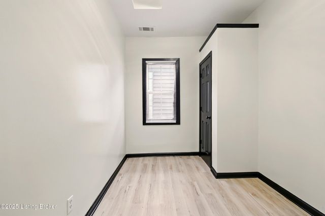 1102 E Saint Catherine St, Louisville, KY 40204