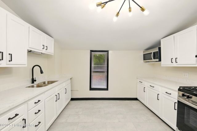 1102 E Saint Catherine St, Louisville, KY 40204