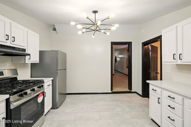 1102 E Saint Catherine St, Louisville, KY 40204