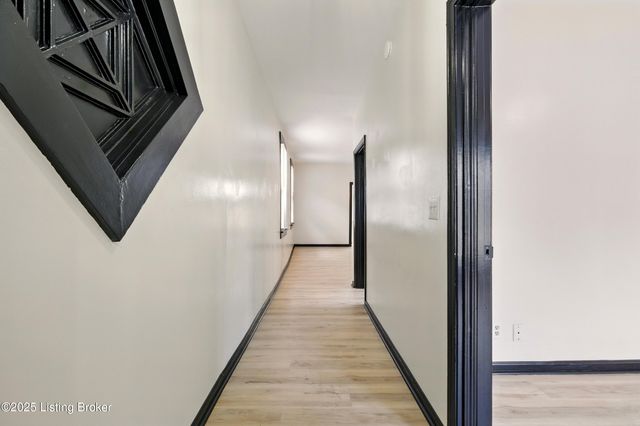 1102 E Saint Catherine St, Louisville, KY 40204