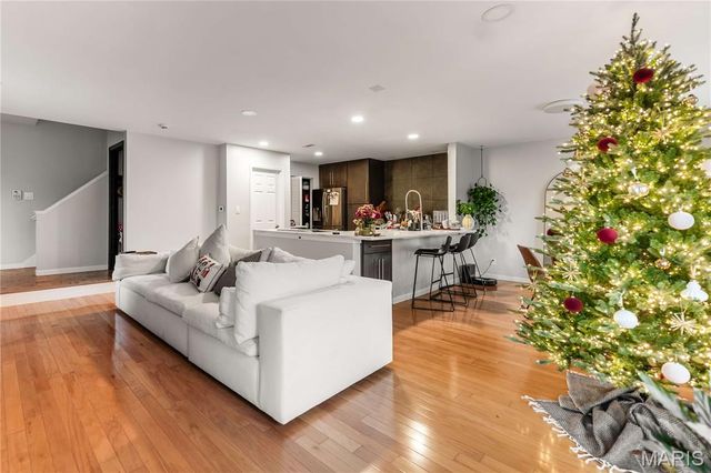 445 Clara Avenue 24, St Louis, MO 63112