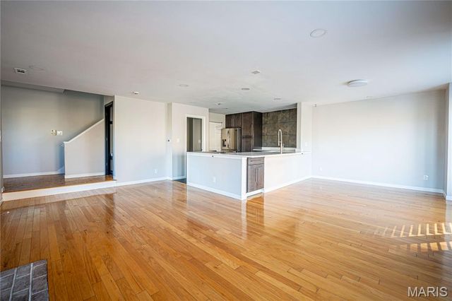 445 Clara Avenue 24, St Louis, MO 63112