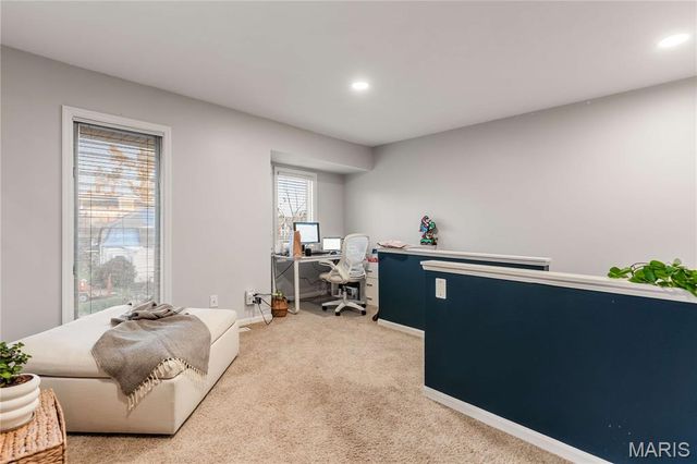 445 Clara Avenue 24, St Louis, MO 63112