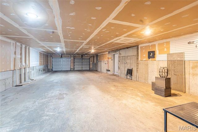 445 Clara Avenue 24, St Louis, MO 63112