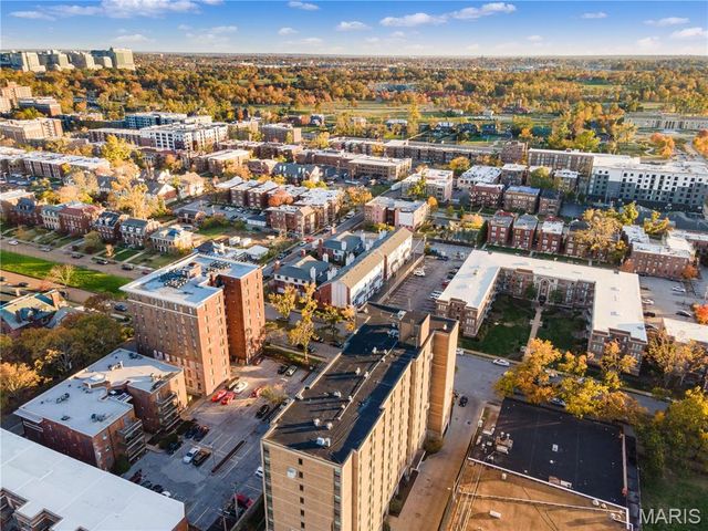 445 Clara Avenue 24, St Louis, MO 63112