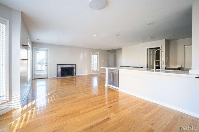 445 Clara Avenue 24, St Louis, MO 63112