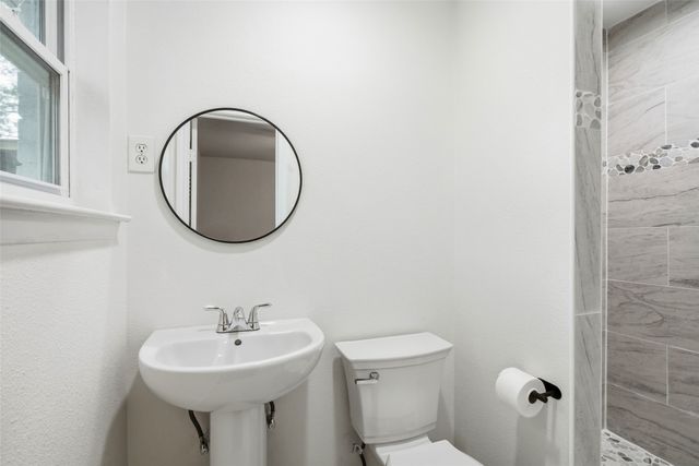 2004 Alan A Dale Road, Arlington, TX 76013