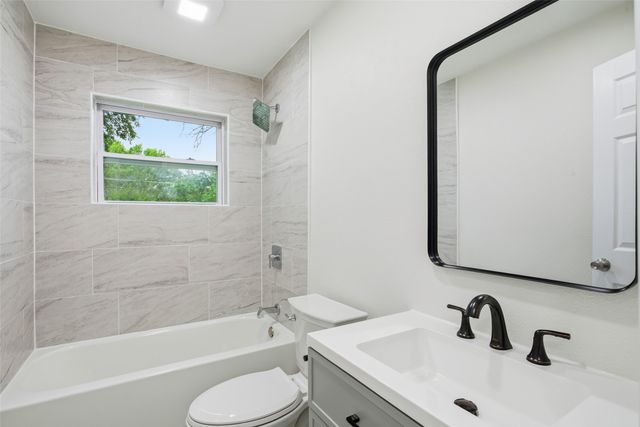 2004 Alan A Dale Road, Arlington, TX 76013