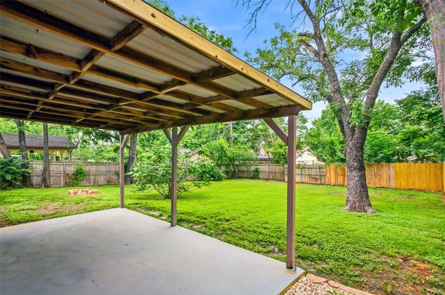 2004 Alan A Dale Road, Arlington, TX 76013
