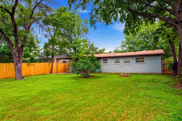 2004 Alan A Dale Road, Arlington, TX 76013