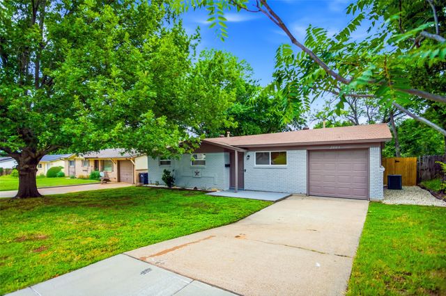 2004 Alan A Dale Road, Arlington, TX 76013