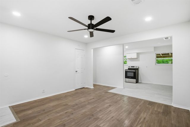 2004 Alan A Dale Road, Arlington, TX 76013