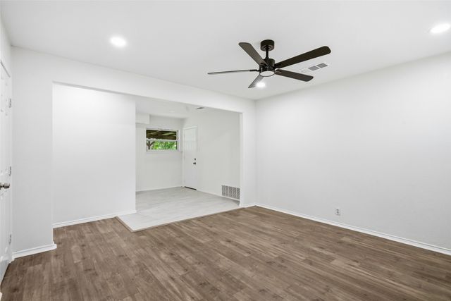 2004 Alan A Dale Road, Arlington, TX 76013