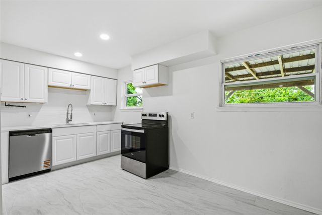 2004 Alan A Dale Road, Arlington, TX 76013