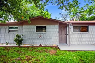 2004 Alan A Dale Road, Arlington, TX 76013
