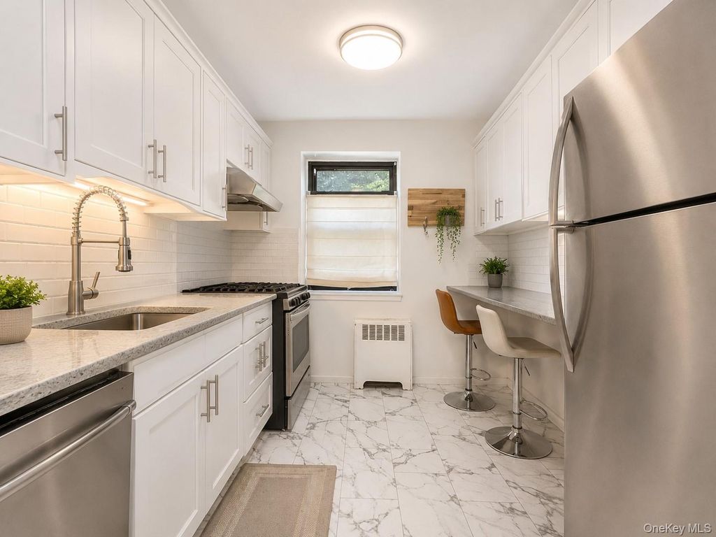 5 Terrace Circle 1H, Great Neck, NY 11021 — photo 4