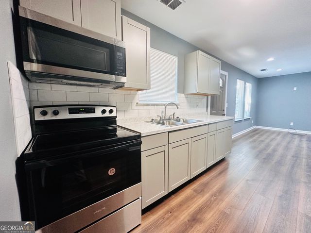 459 Merrywood Drive UNIT B, Lagrange, GA 30241