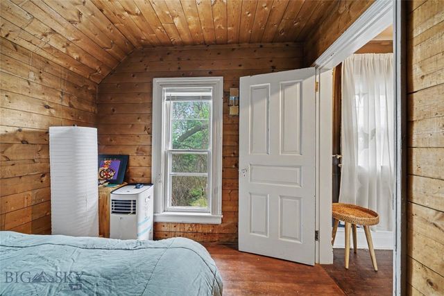 213 S 3rd Avenue, Bozeman, MT 59715