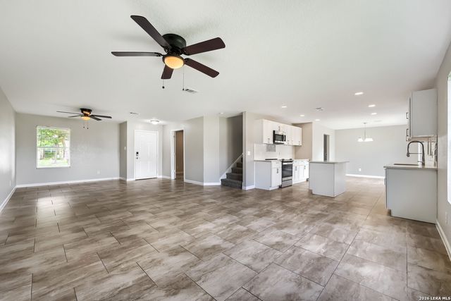 117 Gatewood Clf, Cibolo, TX 78108