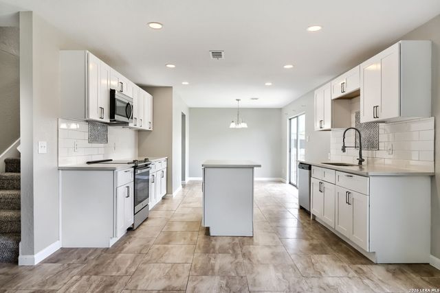 117 Gatewood Clf, Cibolo, TX 78108