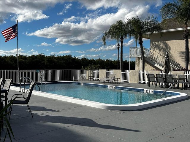 8802 BAY POINTE DRIVE 102, Tampa, FL 33615