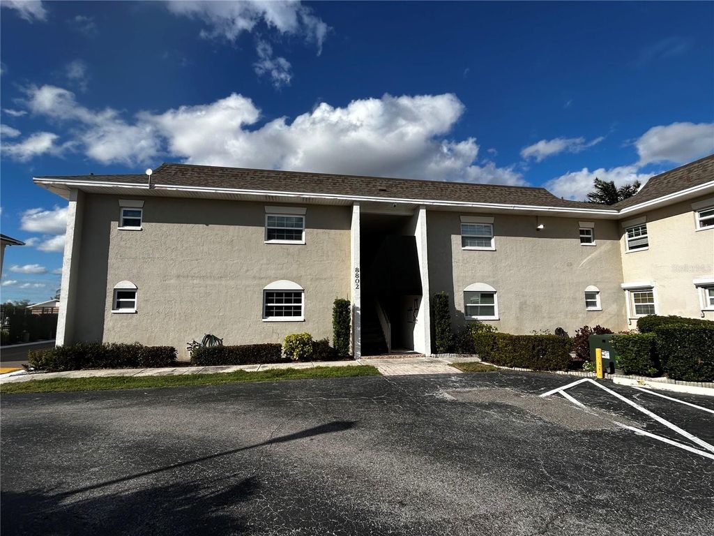 8802 BAY POINTE DRIVE 102, Tampa, FL 33615