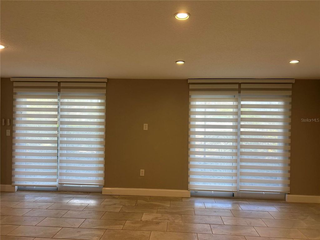 Image 12 of property listing at 8802 BAY POINTE DRIVE 102, Tampa, FL 33615