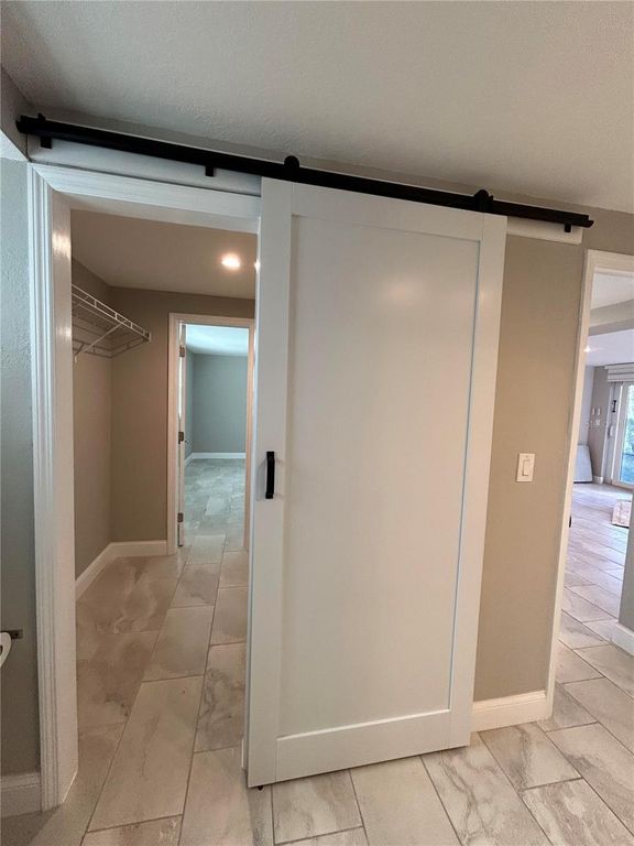 Image 17 of property listing at 8802 BAY POINTE DRIVE 102, Tampa, FL 33615