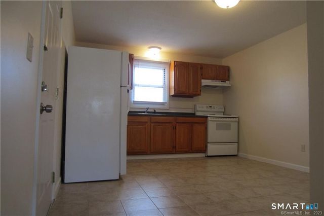 26 Elmview Circle 4, Waterbury, CT 06708