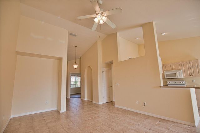 150 L PAVIA BOULEVARD 32, Venice, FL 34292