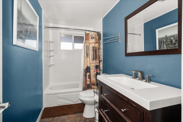 7903 N Graycoat Ct, Spokane, WA 99208