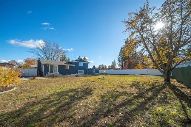 7903 N Graycoat Ct, Spokane, WA 99208