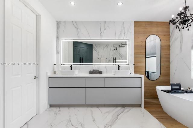 9529 Eden Roc Ct 0, Delray Beach, FL 33446