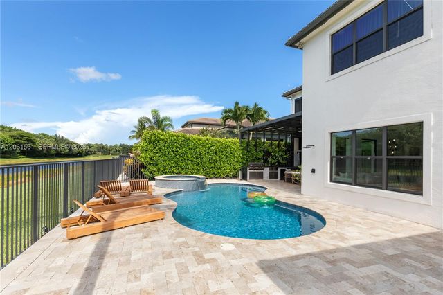 9529 Eden Roc Ct 0, Delray Beach, FL 33446