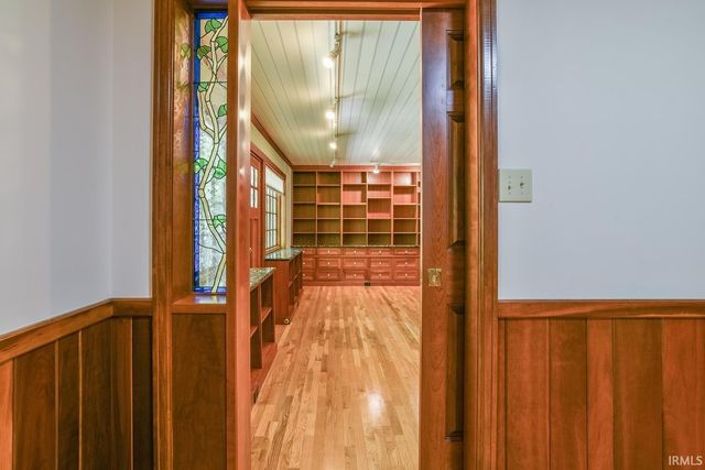 909 S Highland Avenue, Bloomington, IN 47401