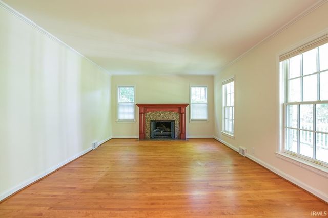 909 S Highland Avenue, Bloomington, IN 47401
