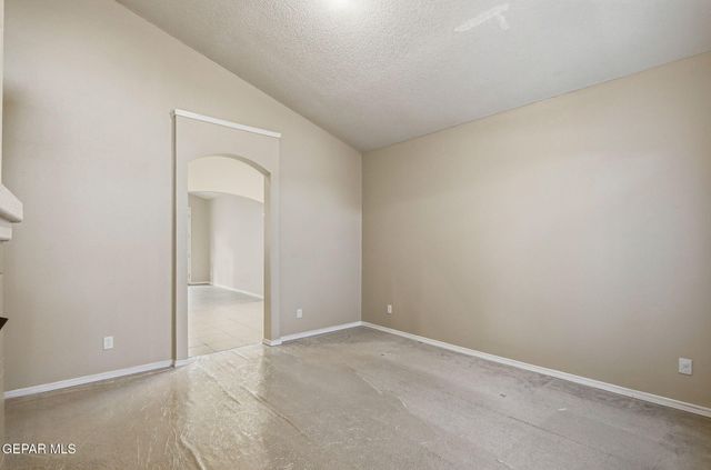 5457 SANTIAGO ROQUE Drive, El Paso, TX 79934